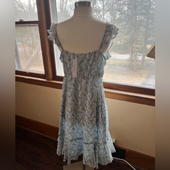 Light Blue Floral Ruffle Gilli Dress - new with tags - Picture 3 of 5